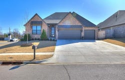 13605 S 21st Place E, Bixby, OK 74008