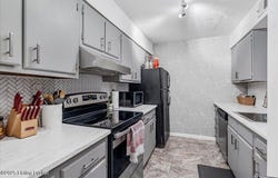 3504 Lodge Ln, Louisville, KY 40218