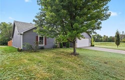 747 S Beech Street, Ottawa, KS 66067