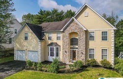 2358 Snapdragon Point, Stroud Twp, PA 18301