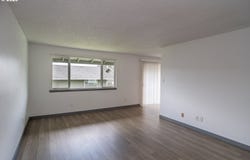 885 NE SUNSET ST, Roseburg, OR 97470