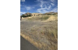 409 DESCHUTES LN, Rufus, OR 97050