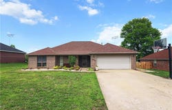 424  W Tanner  DR, Fayetteville, AR 72701