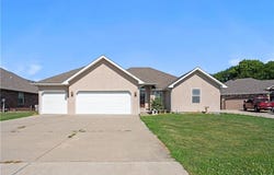 21506 Murlo Circle, Peculiar, MO 64078