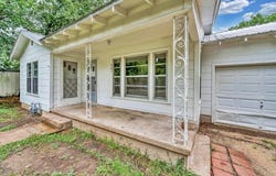 607 S Avenue H, Clifton, TX 76634