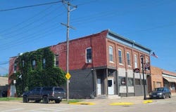 200 N Washington, ROCHELLE, IL 61068