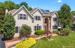 2 Treetops Drive, Monroe, NJ 08831
