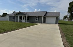 902 C Street, Malden, MO 63863