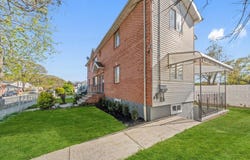 230-58 Lansing Ave, Springfield Gardens, NY 11413
