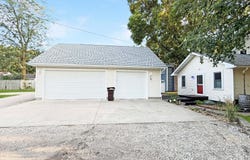910 N 5th Street, Montevideo, MN 56265