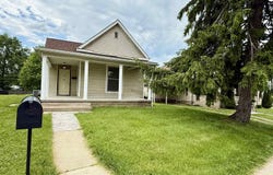 921 Lincoln Avenue, Bedford, IN 47421
