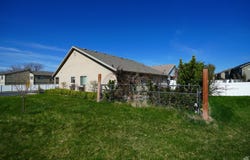 742 N STONNE, Kaysville, UT 84037