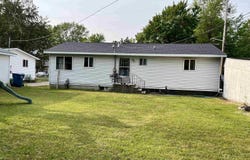 318 North Street, Standish, MI 48658
