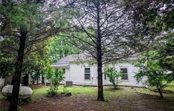531 E Elm Street, Moundville, MO 64771