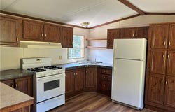 11 Humming Bird Dr, Shelocta, PA 15701
