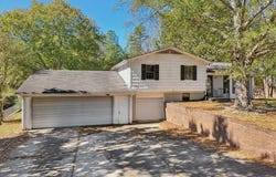 8400 COUNTRY CIRCLE, PINSON, AL 35126