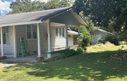 118 E Monroe Avenue, Greenwood, MS 38930
