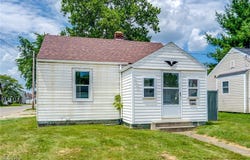 1901 Root Avenue NE, Canton, OH 44705