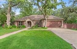 1007 N Liveoak Ln, Hamilton, TX 76531