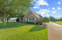 149 Royal Park Lane, Waxahachie, TX 75165