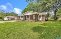 202 Cherokee Street, Boaz, AL 35957