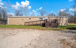 N10396 COUNTY RD A, CRIVITZ, WI 54114
