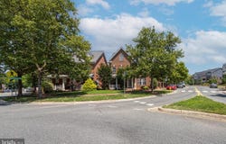 13765 FLEET ST, WOODBRIDGE, VA 22191