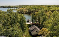326 ANNA HIGHVIEW, BUMPASS, VA 23024