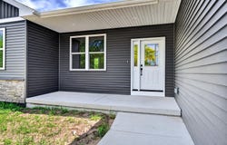 2004 W 4th Avenue, Brodhead, WI 53520