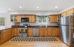 159 High St, Carver, MA 02330
