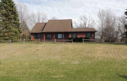 10853 Shagbark, Dubuque, IA 52003