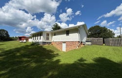 511 LAMON CHAPEL Loop, Jasper, AL 35503