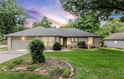 7921 Roe Avenue, Prairie Village, KS 66208