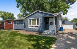 161 40TH Avenue, East Moline, IL 61244