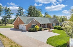 1505 Meadowview Ln, Martinsville, VA 24112