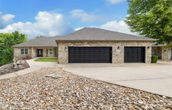 21 Glenwood Place, Bella Vista, AR 72715