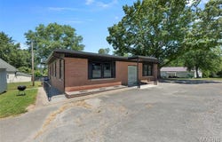 718 4th Street E, Scott City, MO 63780