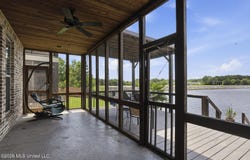 40 Savannah Circle, Brandon, MS 39047