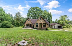 9478 Morgan County Hwy, Sunbright, TN 37872