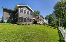 1 Irvine, GALENA, IL 61036