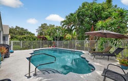 2804 Waters Edge Circle, Greenacres, FL 33413