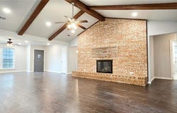 2104 Guinevere Street, Arlington, TX 76014