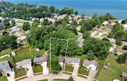 36443 Sunset Drive, Eastlake, OH 44095