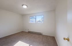 324 N 5TH St, StHelens, OR 97051
