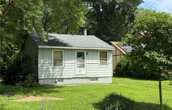1906 6th Avenue NW, Austin, MN 55912