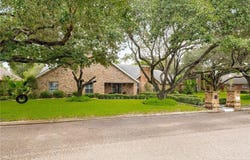 1504 Mckee Drive, Edinburg, TX 78539