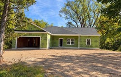 10014 N GARDEN Lane, Peoria, IL 61615
