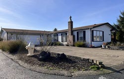 569 NE 62nd St, Newport, OR 97365
