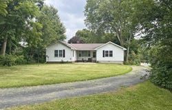 616 S Iowa Street, Dodgeville, WI 53533