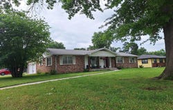 2043 S Grand Avenue, Carthage, MO 64836
